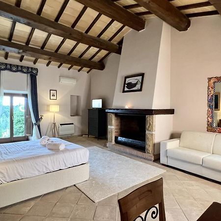 Agriturismo Cerrosughero Canino Eksteriør bilde