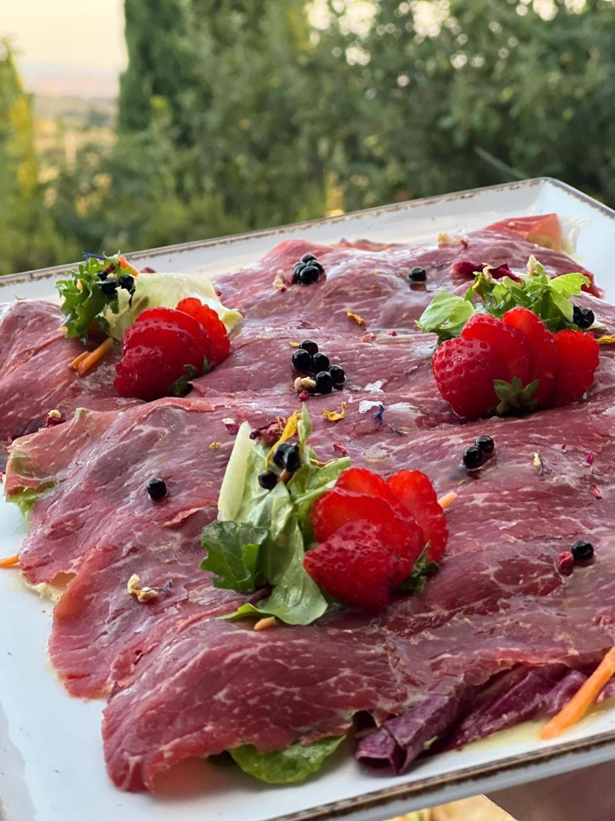 Agriturismo Cerrosughero Canino Eksteriør bilde