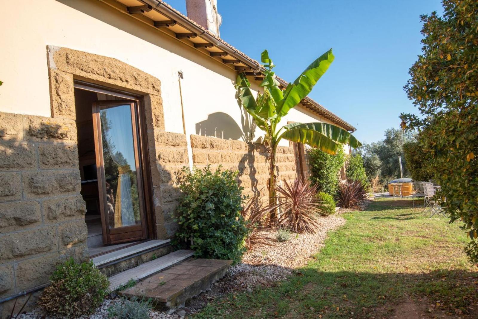 Agriturismo Cerrosughero Canino Eksteriør bilde